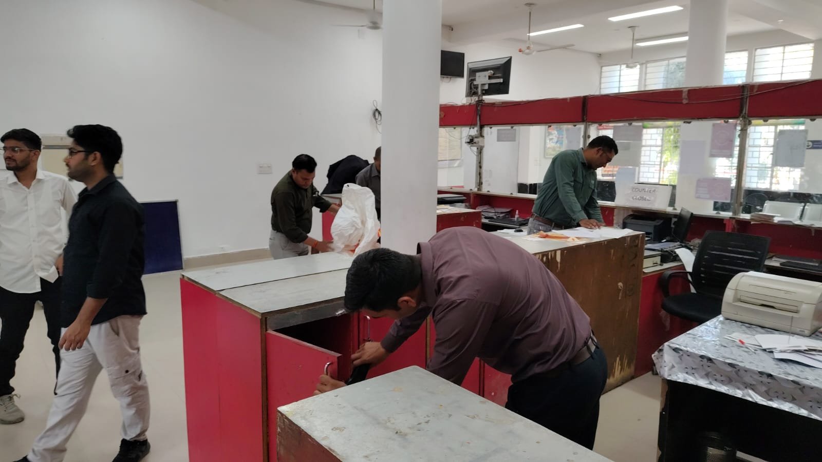 डाकघर को फिर मिली बम से उड़ाने की धमकी