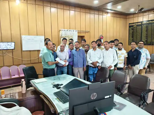 झालावाड़ में कनिष्ठ तकनीकी सहायकों ने किया  जिला परिषद में किया प्रदर्शन
