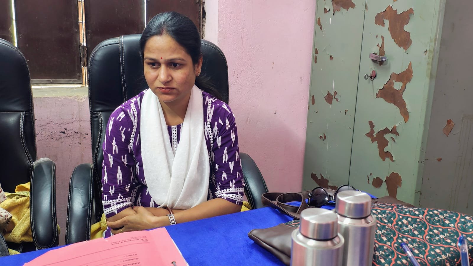 सामूहिक विवाह के प्रमाण पत्रों पर रिश्वत: ग्राम विकास अधिकारी 10,400 रुपए लेते रंगे हाथों गिरफ्तार